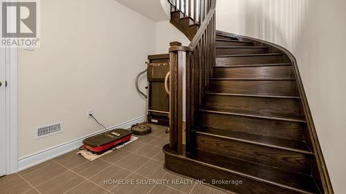 9 Pine Vista Avenue, Whitchurch-Stouffville, ON - Indoor Photo Showing Other Room