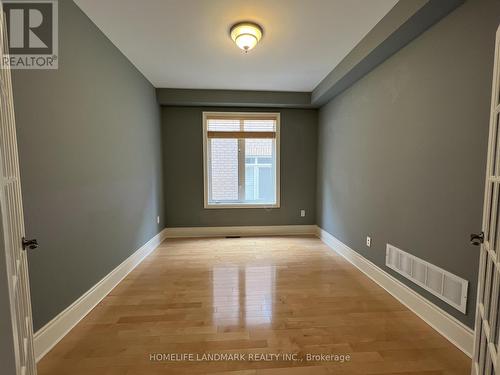 6 Marble Bridge Drive, Richmond Hill, ON - Indoor Photo Showing Other Room