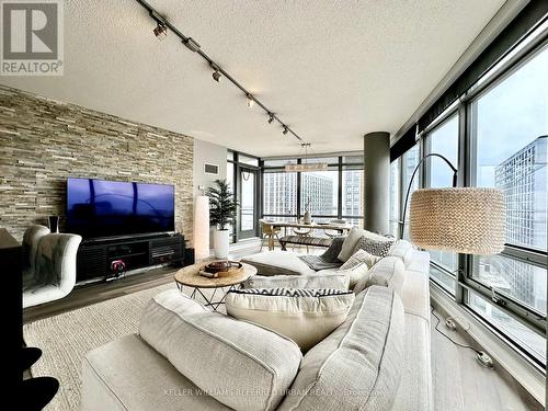 1503 - 5 Mariner Terrace, Toronto, ON - Indoor Photo Showing Living Room