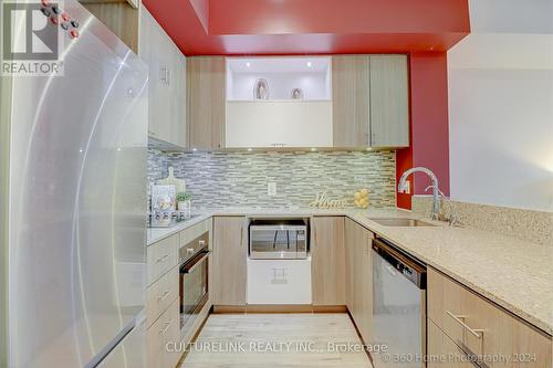 2001 - 55 Regent Park Boulevard, Toronto, ON - Indoor Photo Showing Kitchen With Upgraded Kitchen
