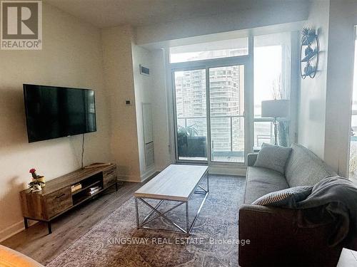 1709 - 18 Harbour Street, Toronto, ON - Indoor Photo Showing Living Room