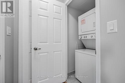 1915 - 35 Hollywood Avenue, Toronto, ON - Indoor Photo Showing Laundry Room