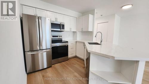 1802 - 25 Grenville Street, Toronto, ON - Indoor Photo Showing Kitchen With Double Sink With Upgraded Kitchen