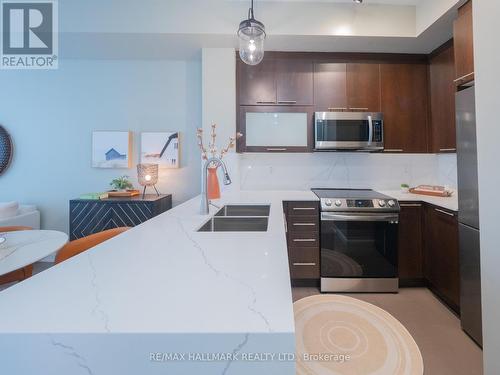 507 - 500 Sherbourne Street, Toronto, ON - Indoor Photo Showing Kitchen With Double Sink