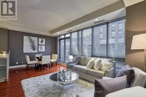 108 - 3 Mcalpine Street, Toronto, ON - Indoor Photo Showing Living Room