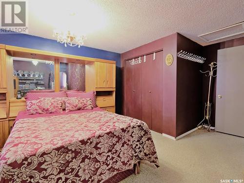 1102 King Street, Rosetown, SK - Indoor Photo Showing Bedroom