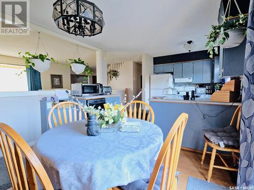 1102 King Street, Rosetown, SK - Indoor Photo Showing Dining Room