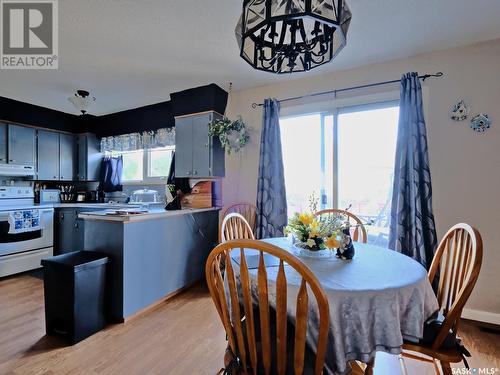 1102 King Street, Rosetown, SK - Indoor Photo Showing Dining Room