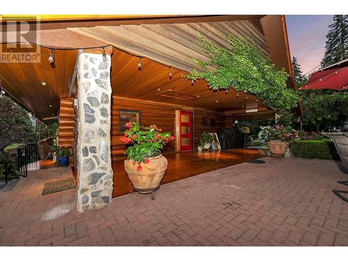 2726 Tranquil Place, Blind Bay, BC - Outdoor With Exterior