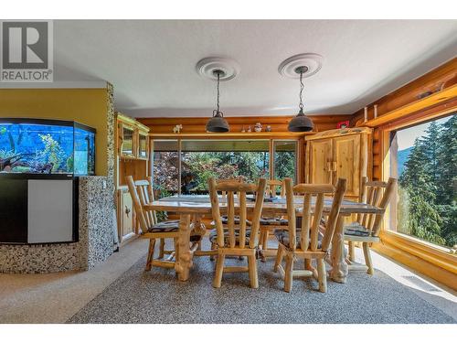 2726 Tranquil Place, Blind Bay, BC - Indoor Photo Showing Dining Room