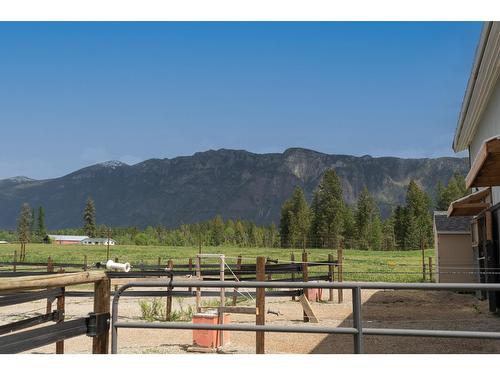 552 Wellspring Road, Creston, BC - Outdoor With View