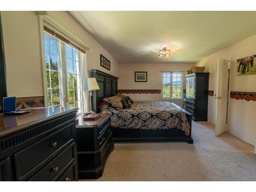 552 Wellspring Road, Creston, BC - Indoor Photo Showing Bedroom