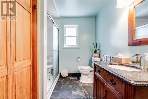 5058 St. Clair Road, Lakeshore, ON - Indoor Photo Showing Bathroom