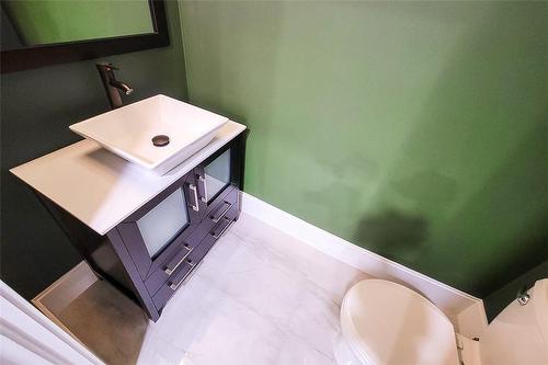 49 Carrick Avenue, Hamilton, ON - Indoor Photo Showing Bathroom