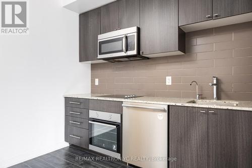 511 - 18 Rean Drive, Toronto, ON - Indoor Photo Showing Kitchen With Upgraded Kitchen
