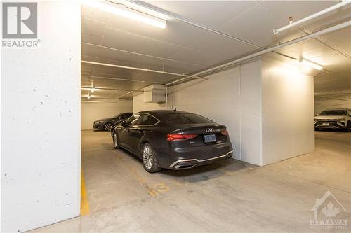 570 De Mazenod Avenue Unit#609, Ottawa, ON - Indoor Photo Showing Garage