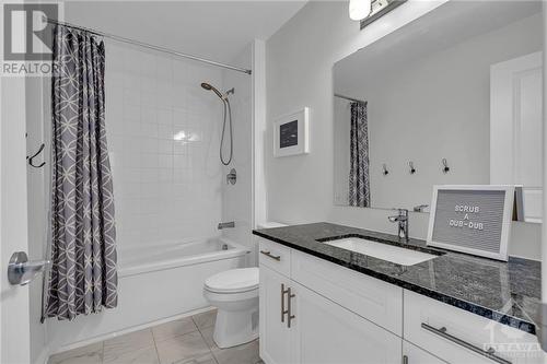 772 Carnelian Crescent, Ottawa, ON - Indoor Photo Showing Bathroom