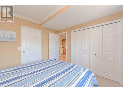 1118 Riverside Avenue Unit# D203, Sicamous, BC - Indoor Photo Showing Bedroom