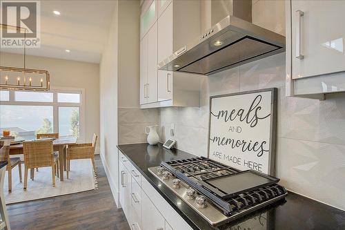 3410 Chocolate Lily Lane, Kelowna, BC - Indoor Photo Showing Kitchen With Upgraded Kitchen