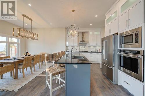 3410 Chocolate Lily Lane, Kelowna, BC - Indoor Photo Showing Kitchen With Upgraded Kitchen