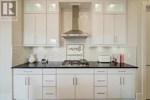 3410 Chocolate Lily Lane, Kelowna, BC - Indoor Photo Showing Kitchen