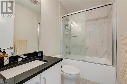 3410 Chocolate Lily Lane, Kelowna, BC - Indoor Photo Showing Bathroom