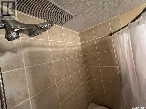67 Betts Avenue, Yorkton, SK - Indoor Photo Showing Bathroom