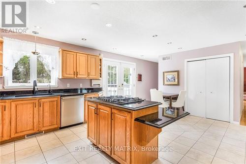 9 Landriault Street, Prescott And Russell, ON - Indoor Photo Showing Kitchen