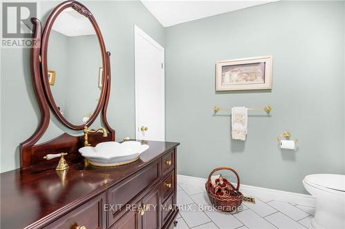 9 Landriault Street, Prescott And Russell, ON - Indoor Photo Showing Bathroom