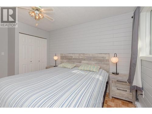 8 Old Town Road, Sicamous, BC - Indoor Photo Showing Bedroom