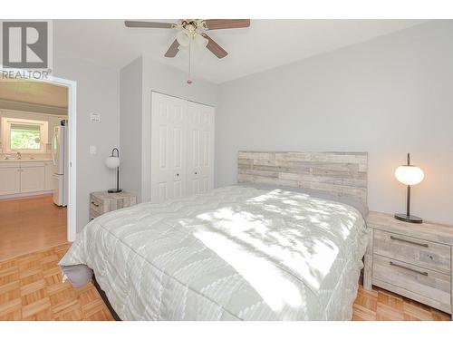 8 Old Town Road, Sicamous, BC - Indoor Photo Showing Bedroom
