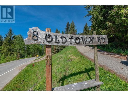 8 Old Town Road, Sicamous, BC - Outdoor