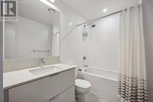 Th11 - 100 River Street, Toronto, ON - Indoor Photo Showing Bathroom