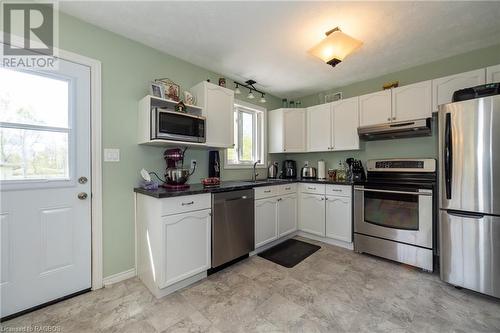 123738 Story Book Park Road, Meaford, ON - Indoor Photo Showing Kitchen