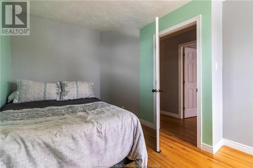 327 Hennessey Rd, Moncton, NB - Indoor Photo Showing Bedroom