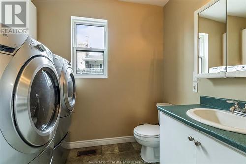 327 Hennessey Rd, Moncton, NB - Indoor Photo Showing Laundry Room