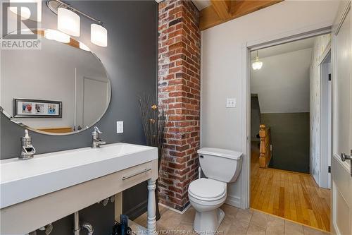 215 Highfield St, Moncton, NB - Indoor Photo Showing Bathroom