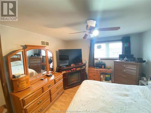 35 Goldpark Road, Chatham, ON - Indoor Photo Showing Other Room