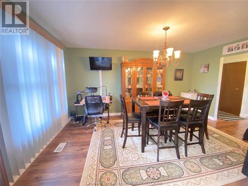 35 Goldpark Road, Chatham, ON - Indoor Photo Showing Dining Room