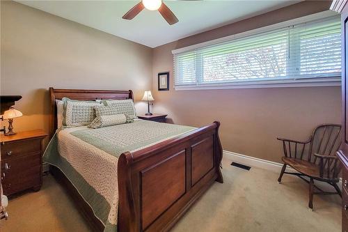 210 Winona Road, Stoney Creek, ON - Indoor Photo Showing Bedroom