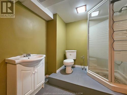 7 Beechwood Crescent, Chatham, ON - Indoor Photo Showing Bathroom