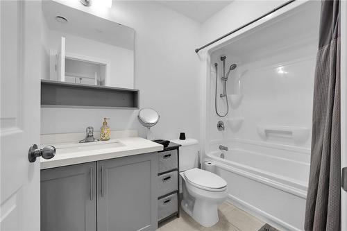 2750 King Street E|Unit #106, Hamilton, ON - Indoor Photo Showing Bathroom