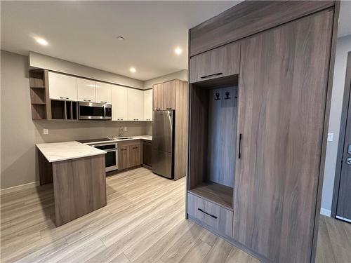 20 George Street|Unit #3203, Hamilton, ON - Indoor Photo Showing Kitchen With Stainless Steel Kitchen