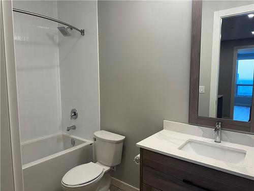 20 George Street|Unit #3203, Hamilton, ON - Indoor Photo Showing Bathroom
