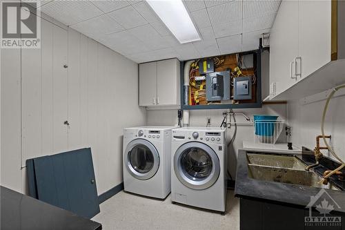 492 Avalon Place, Ottawa, ON - Indoor Photo Showing Laundry Room