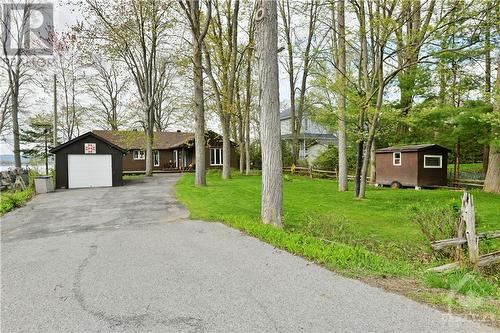 852 Bayview Drive, Ottawa, ON - Outdoor