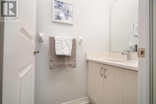 28 Bluestone Crescent, Brampton, ON - Indoor Photo Showing Bathroom