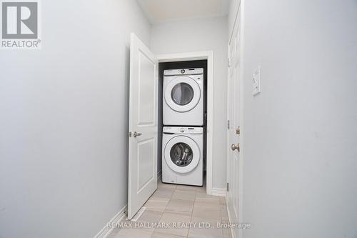 28 Bluestone Crescent, Brampton, ON - Indoor Photo Showing Laundry Room