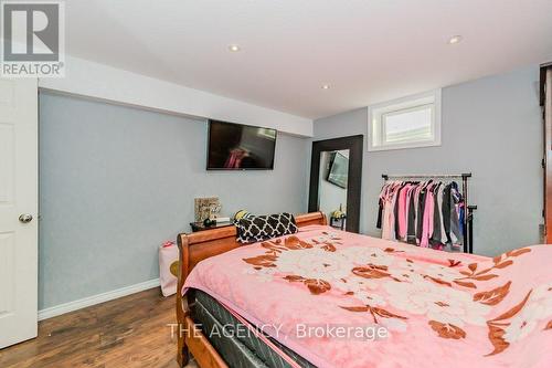 148 Mcnichol Drive, Cambridge, ON - Indoor Photo Showing Bedroom