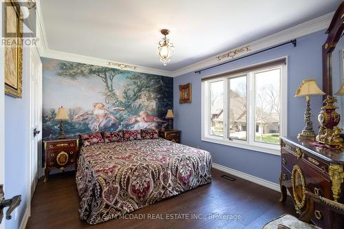28 Stonegate Drive, Hamilton, ON - Indoor Photo Showing Bedroom